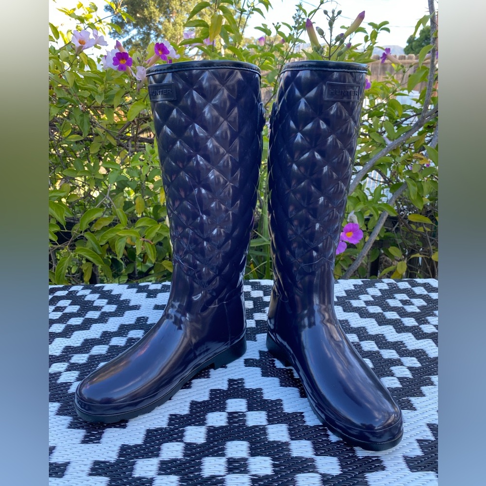Hunter women’s tall rain boots